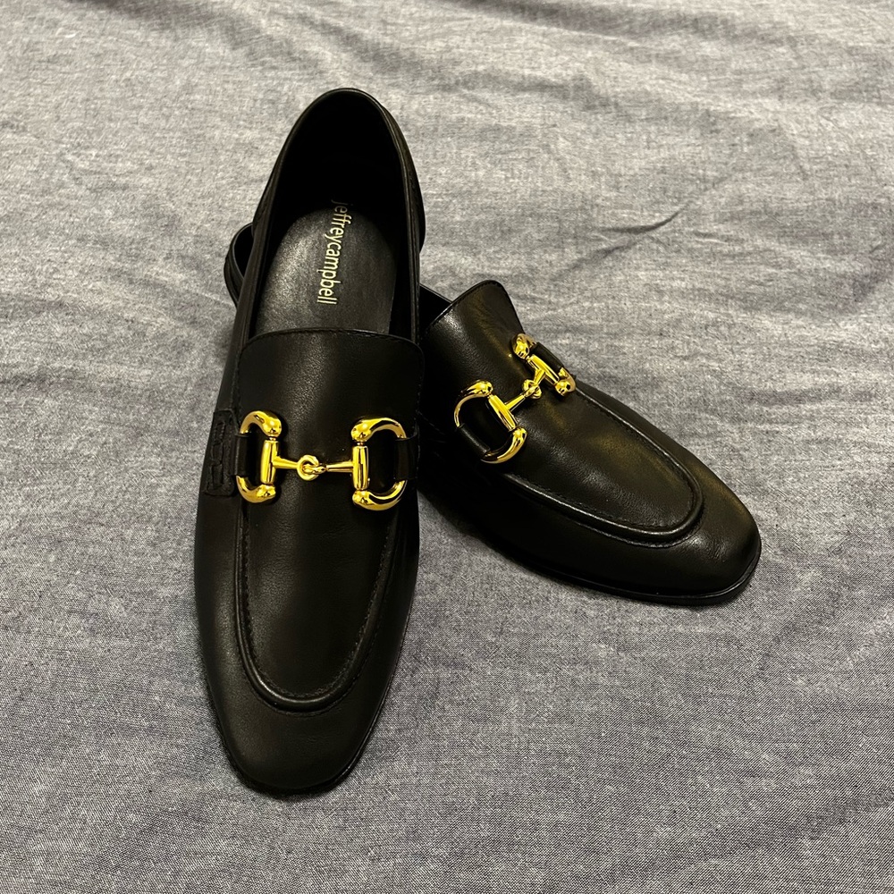 Jeffrey Campbell black leather Loafers Velviteen, like new